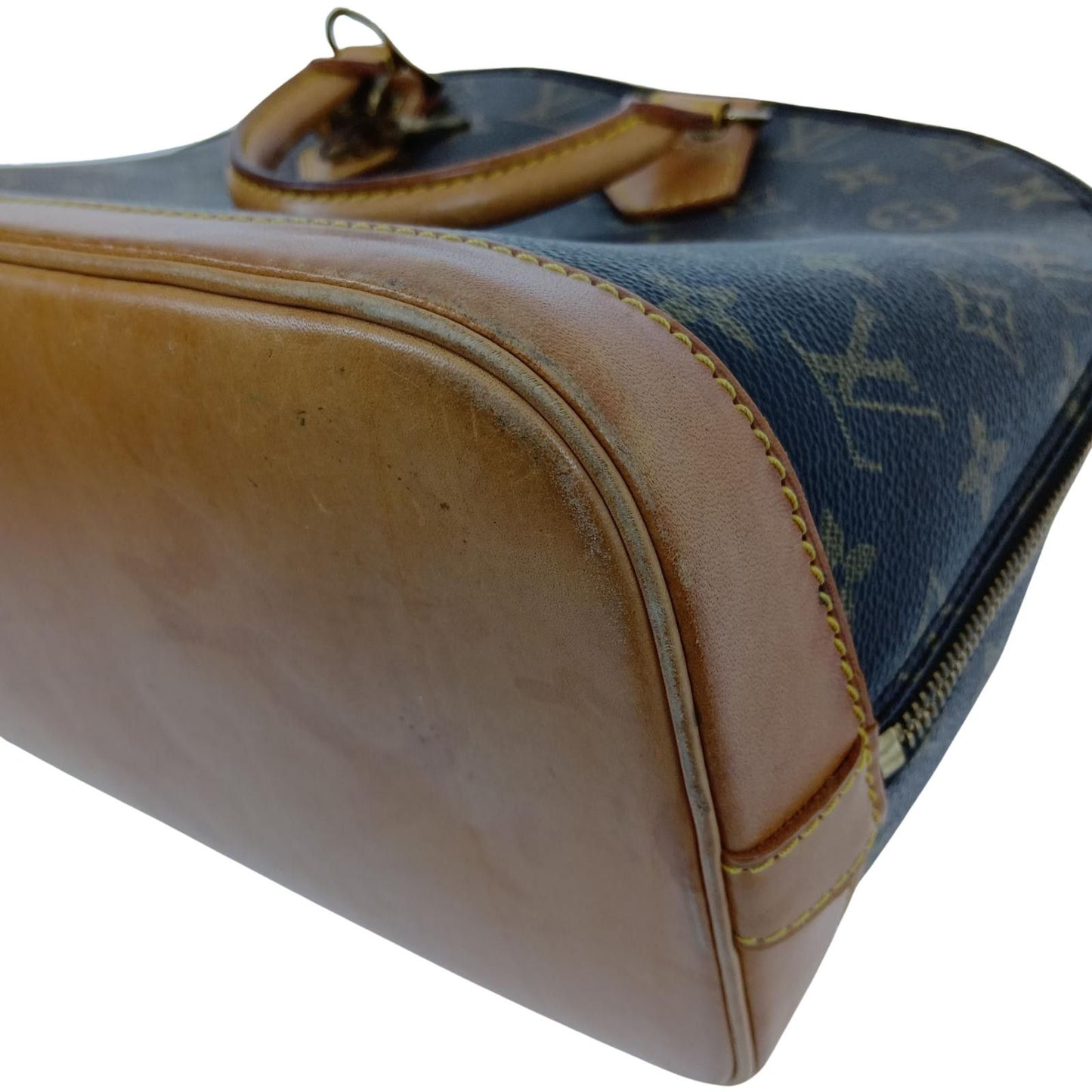 Louis Vuitton Monogram Alma Handbag Brown — view 6