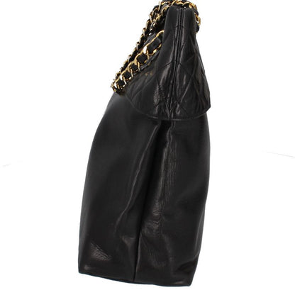Chanel Quilted Chain Shoulder Bag Lambskin Black — view 5