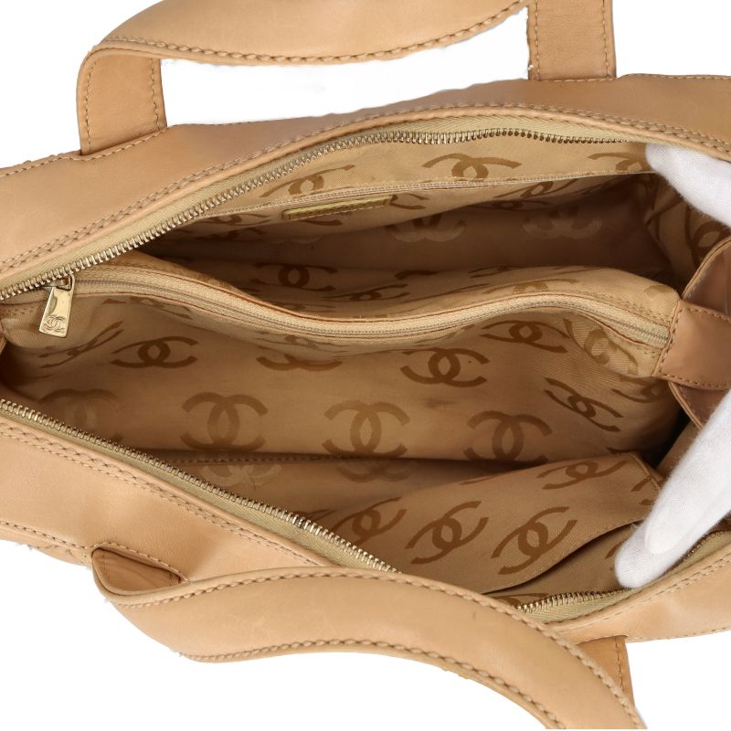 Chanel Wild Stitch Handbag Calf Beige — view 7