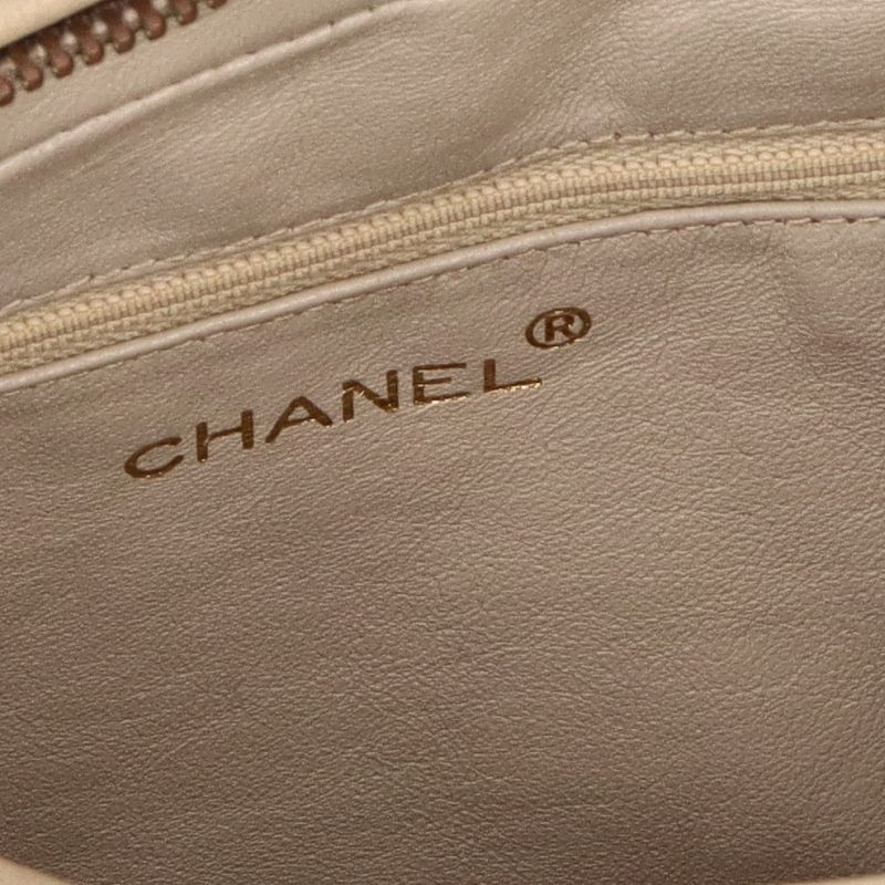 Chanel Vintage Shoulder Bag Lambskin Beige — view 7