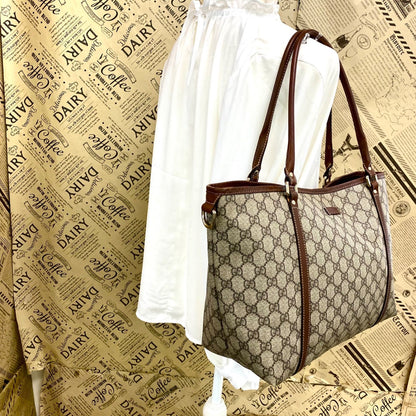 Gucci GG Supreme Tote Business Beige — view 2