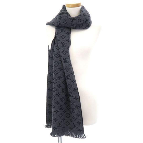 Louis Vuitton Scarf Monogram Classic — view 9