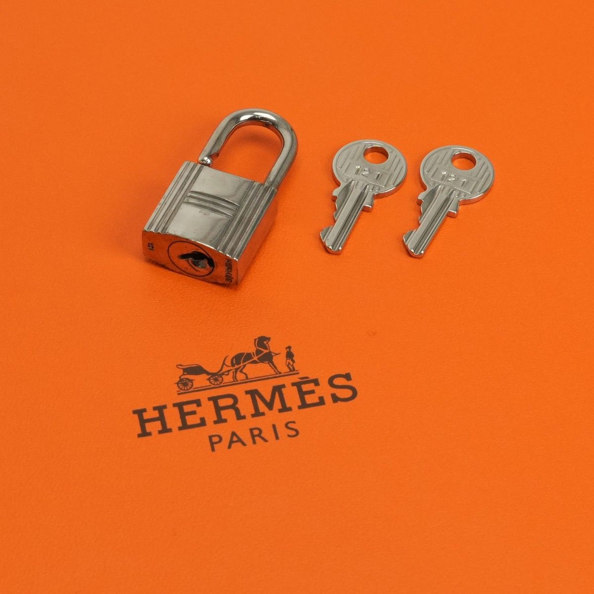 Hermes Picotin Lock MM 22 Tote Taurillon Clemence Noir Black Silver Handbag — view 9