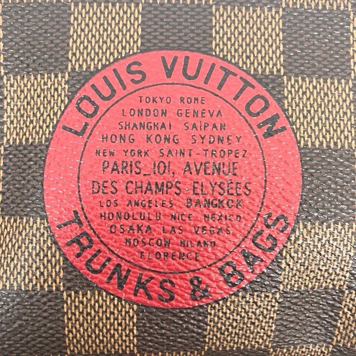 Louis Vuitton Mini Pochette Damier Shoulder Bag — view 9