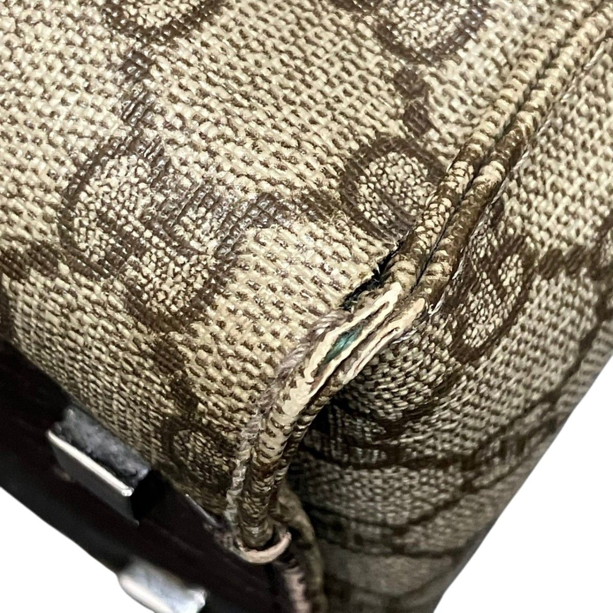 Gucci GG Supreme Handbag Leather — view 6