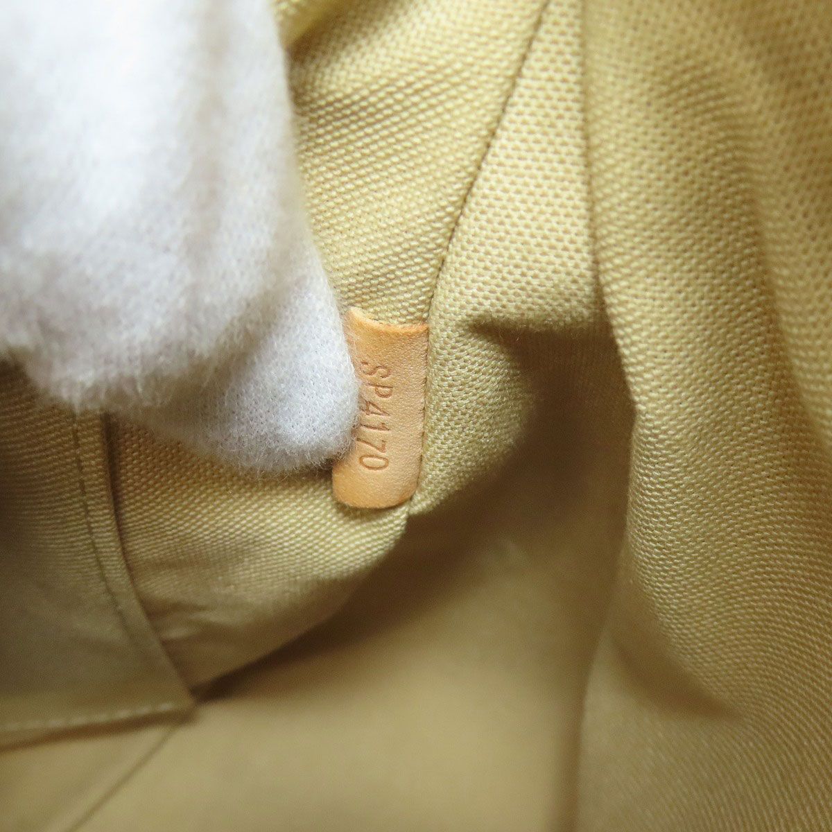 Louis Vuitton Syracuse PM Shoulder Bag Damier Canvas — view 7