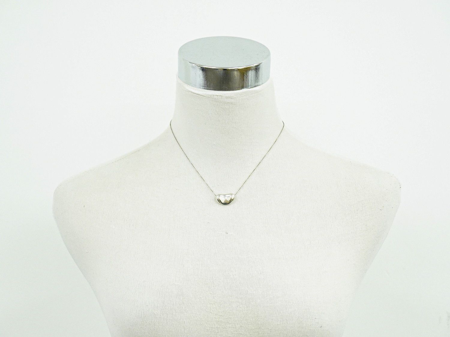 Tiffany & Co Bean 925 Necklace Pendant Silver — view 6