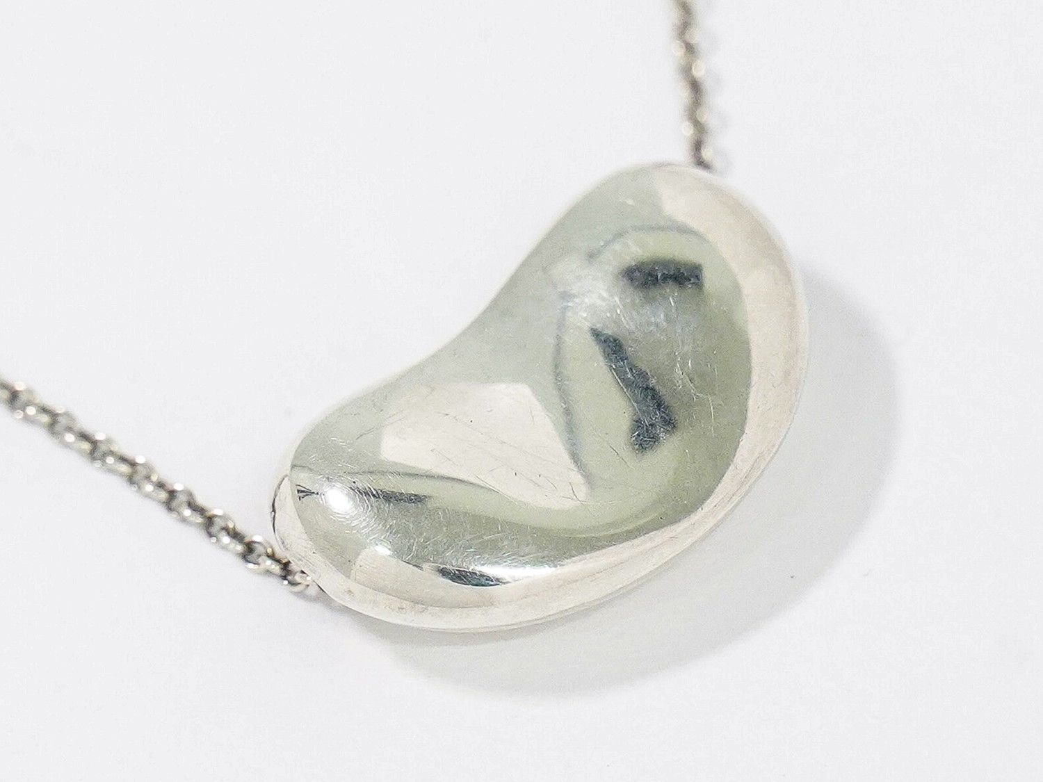 Tiffany & Co Bean 925 Necklace Pendant Silver — view 4