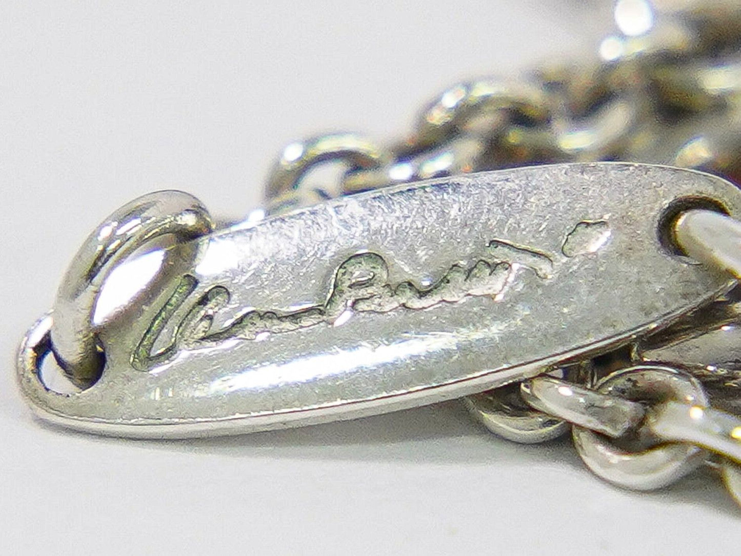 Tiffany & Co Teardrop 925 Bracelet Bangle Silver — view 8