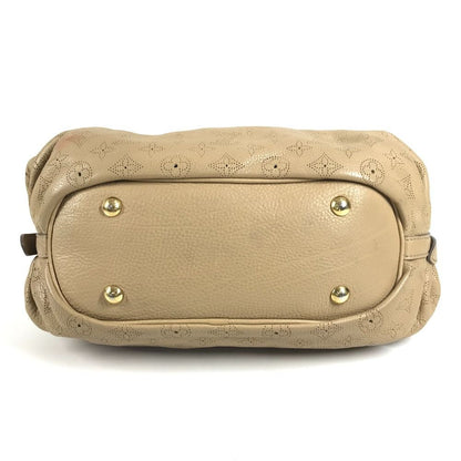 Louis Vuitton Shoulder Bag XS Monogram Mahina Leather Beige — view 5