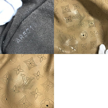 Louis Vuitton Shoulder Bag XS Monogram Mahina Leather Beige — view 9