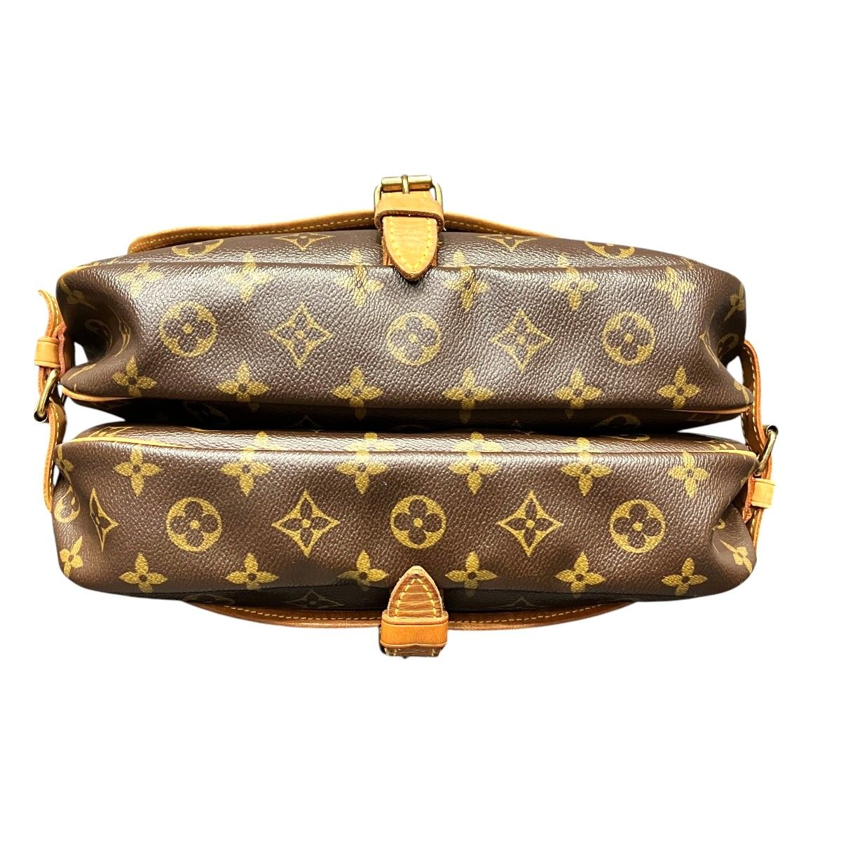 Louis Vuitton Saumur 30 Monogram Shoulder Bag Leather — view 3