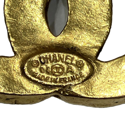 Chanel CC Logo Brooch — view 4