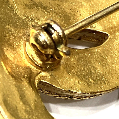 Chanel CC Logo Brooch — view 5