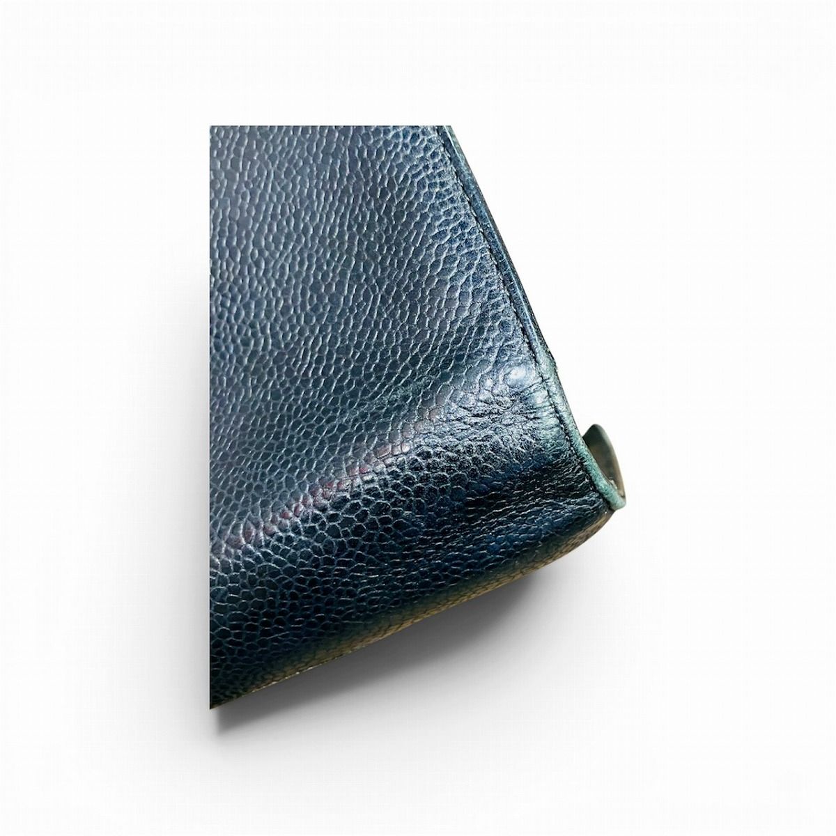 Chanel CC Logo Bifold Wallet Caviar Leather — view 8