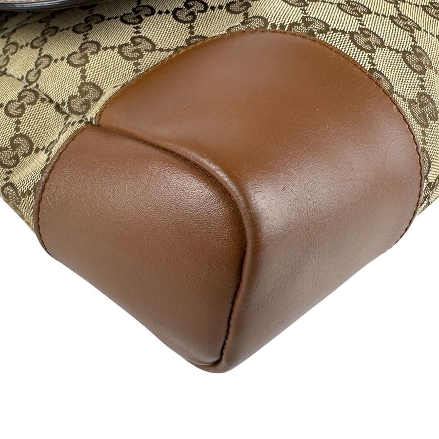 Gucci Crossbody Shoulder Bag — view 8