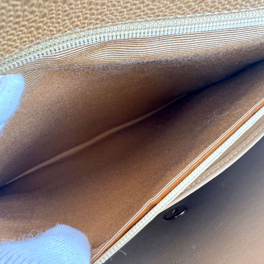 Chanel Handbag Mademoiselle Beige — view 6