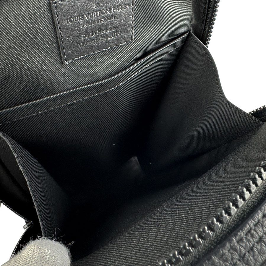Louis Vuitton Belt Bag Utility Side — view 5