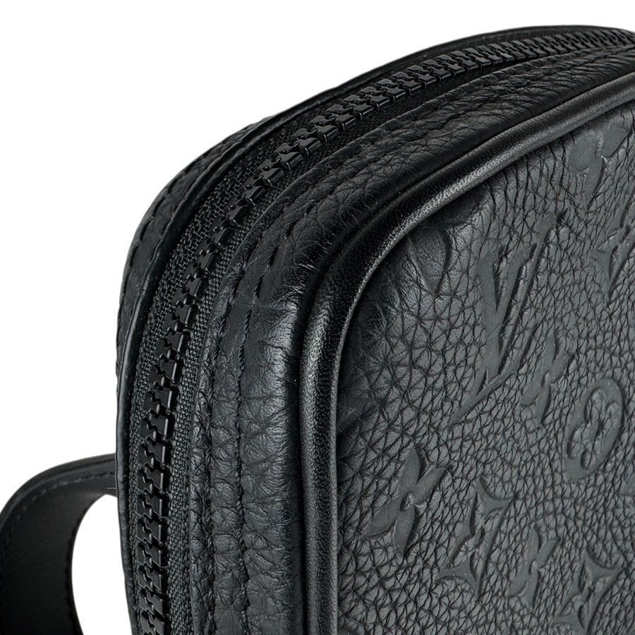 Louis Vuitton Belt Bag Utility Side — view 6