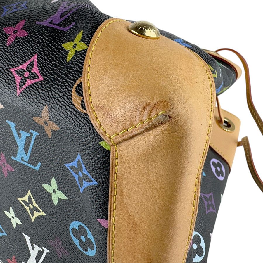 Louis Vuitton Handbag Ursula — view 9