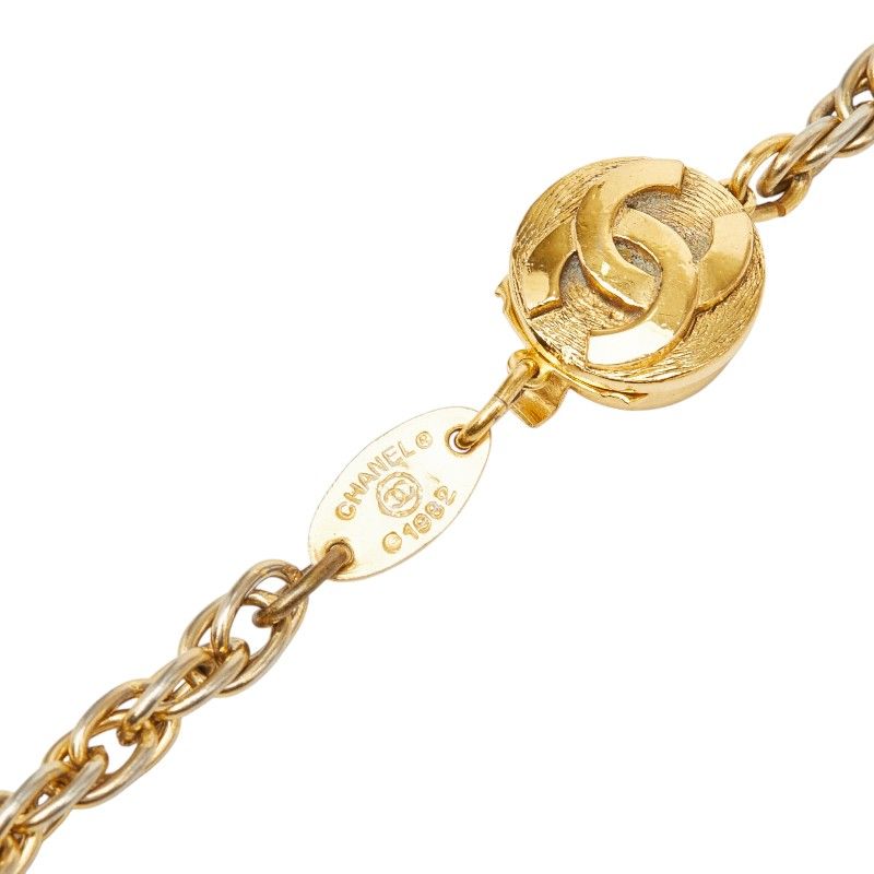 Chanel CC Logo Chain Necklace Vintage Gold Faux Pearl Plated — view 5