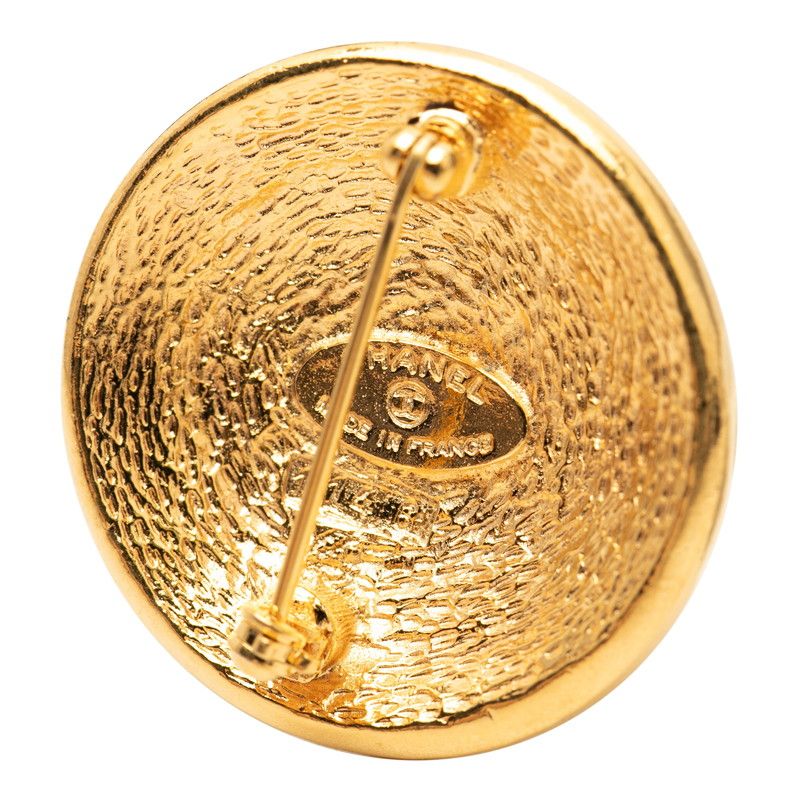 Chanel 31 Rue Cambon Vintage Round Brooch Gold Plated — view 3