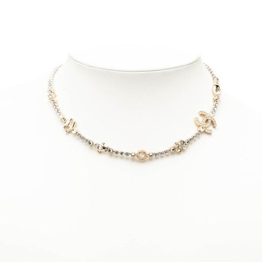 Chanel Cruise Collection CC Logo Pearl Clover Choker Necklace Silver Gold Metal