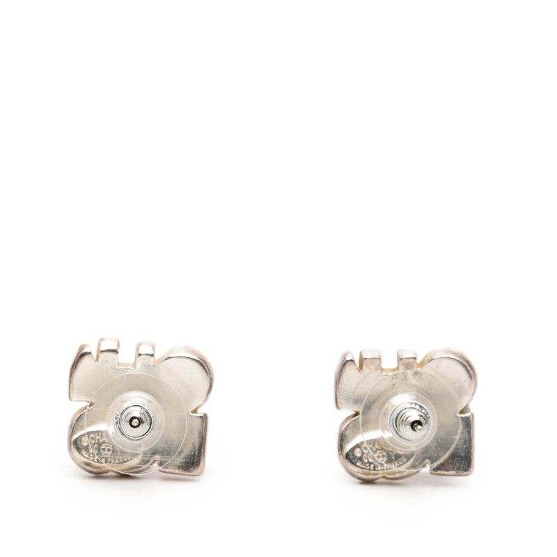 Chanel CC Logo Earrings 00 Silver Metal — view 2