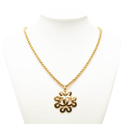 Chanel CC Logo Clover Motif Chain Pendant Necklace Gold Plated — view 6