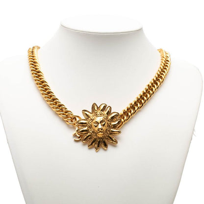 Chanel CC Logo Lion Motif Chain Belt Gold Plated — view 7