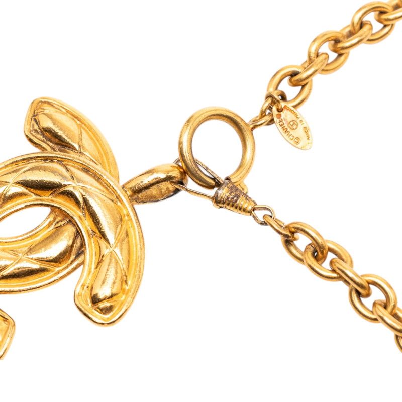 Chanel Quilted CC Logo Chain Necklace Gold Plated — view 4