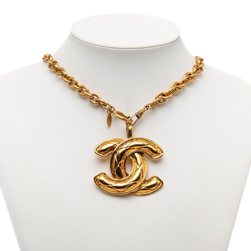 Chanel Quilted CC Logo Chain Necklace Gold Plated — view 6