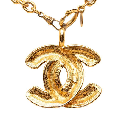 Chanel Quilted CC Logo Chain Necklace Gold Plated — view 2