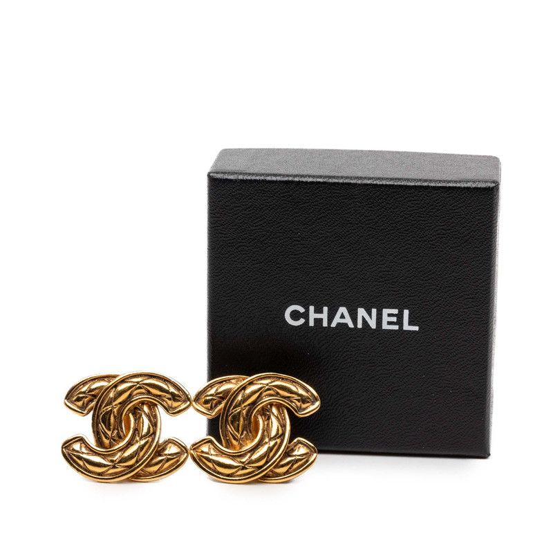 Chanel Quilted CC Logo Earrings Gold Plated — view 4