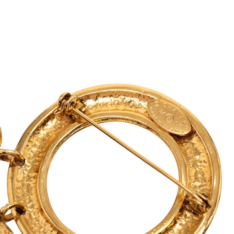 Chanel CC Logo Vintage Brooch Gold Plated — view 3
