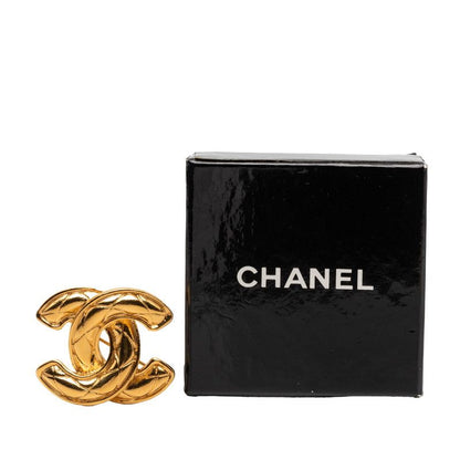 Chanel Quilted CC Logo Brooch Gold Plated — view 4