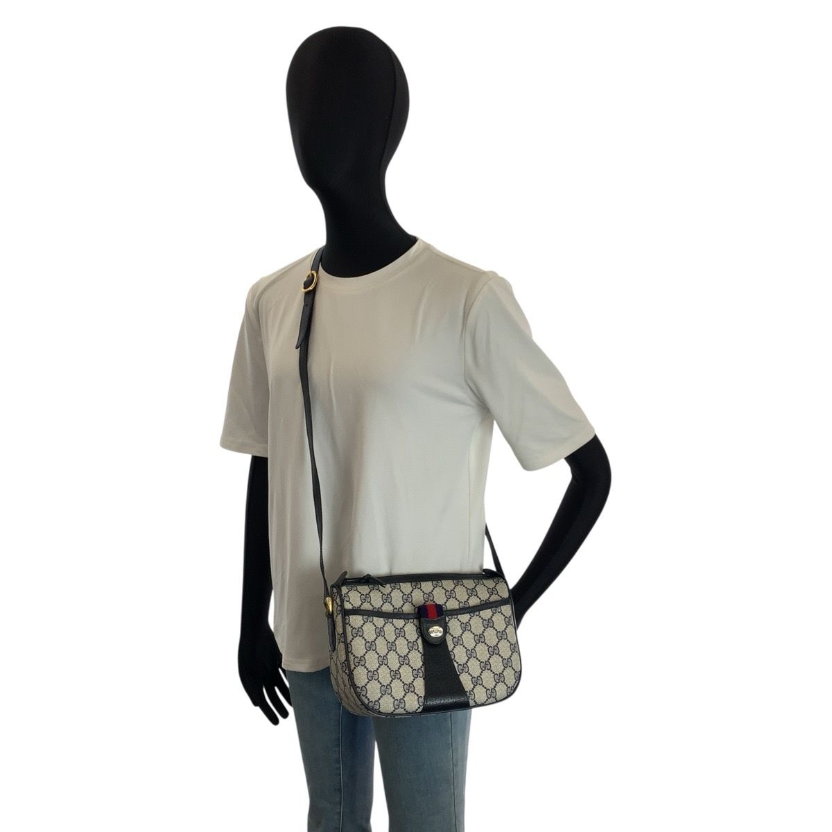 Gucci Vintage Sherry Line GG Supreme Canvas Shoulder Bag Pochette — view 6