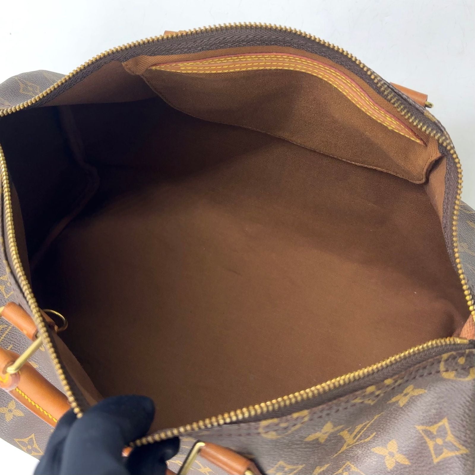 Louis Vuitton Speedy 35 Monogram Leather Brown Handbag Gold — view 5