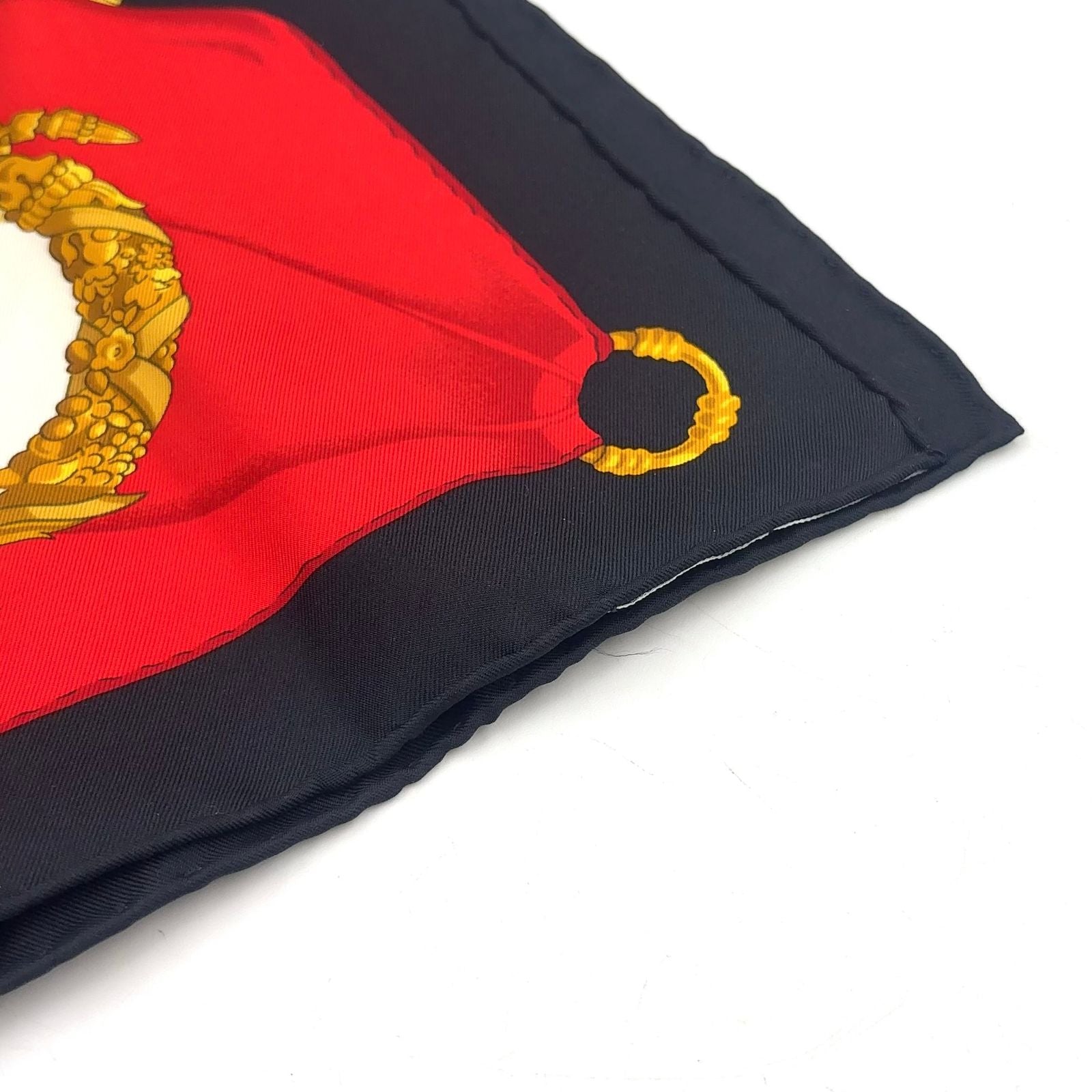 Hermes Soleil de Soie Carre 90 Silk Gold Multicolor Scarf — view 6
