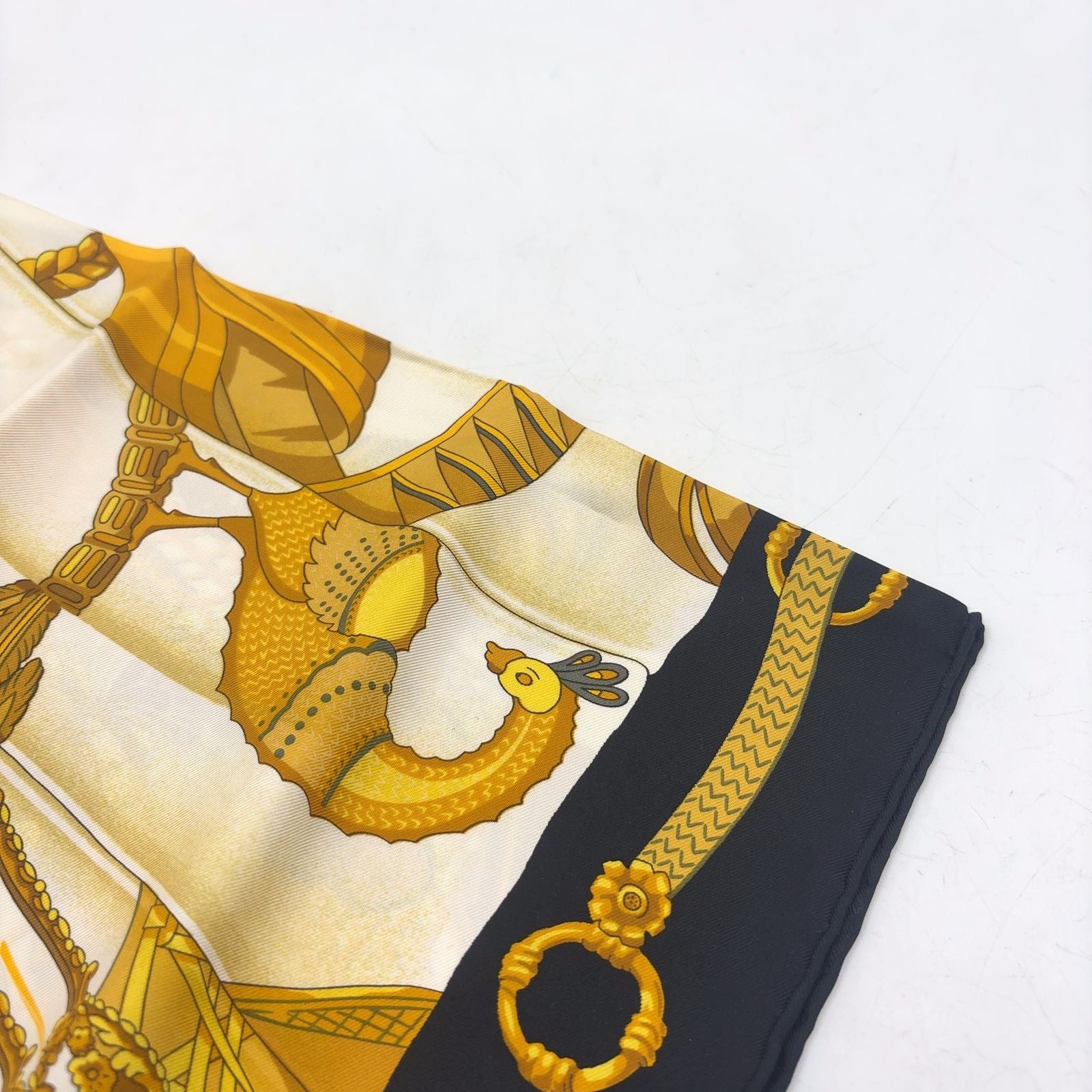 Hermes Soleil de Soie Carre 90 Silk Gold Multicolor Scarf — view 7