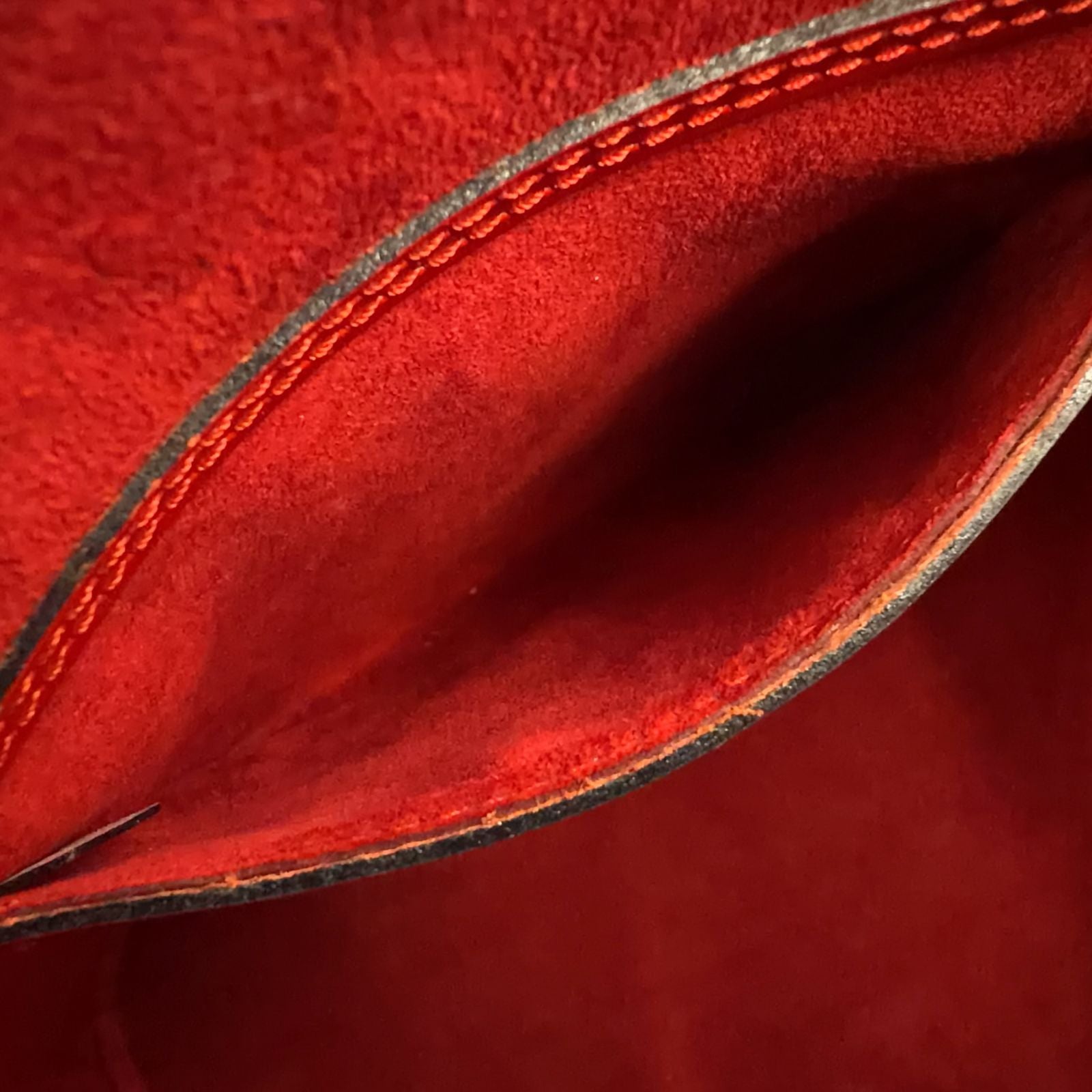 Louis Vuitton Alma Epi Castilian Red Leather Handbag Gold — view 5