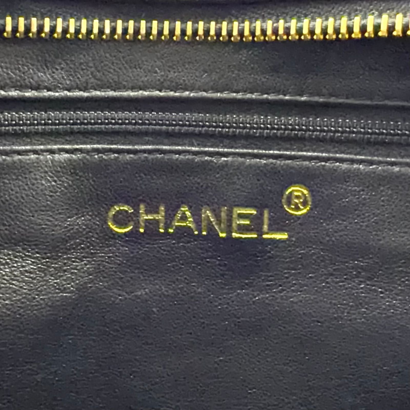 Chanel Caviar Leather Quilted Black Chain Shoulder Bag Gold — view 4