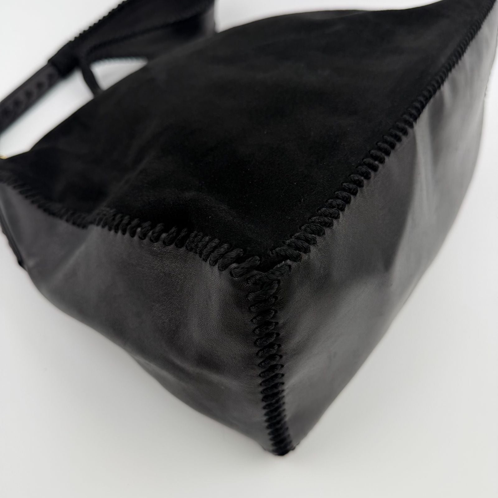 Prada Shoulder Bag Black Suede Leather Vintage — view 8
