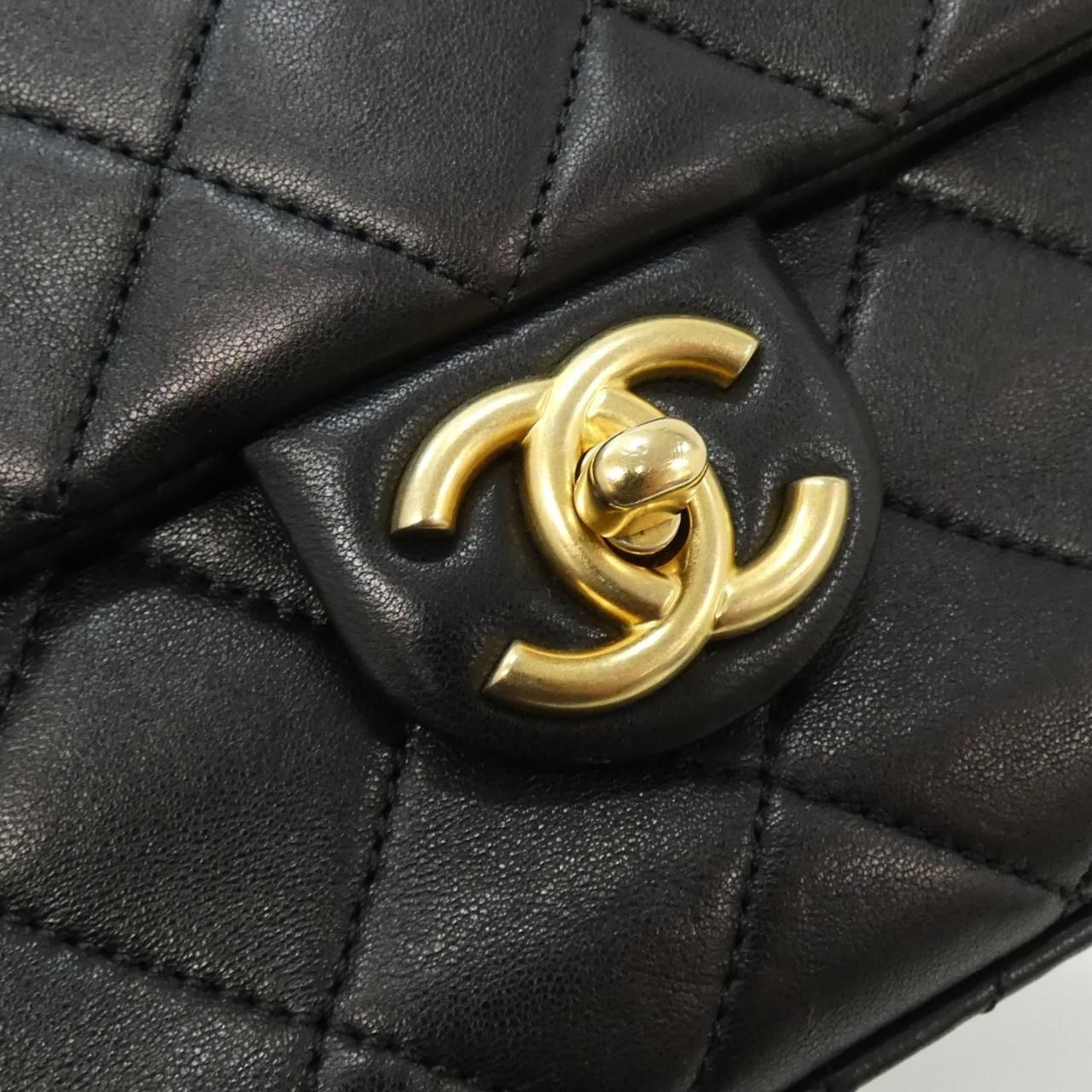 Chanel Shoulder Bag Black — view 6