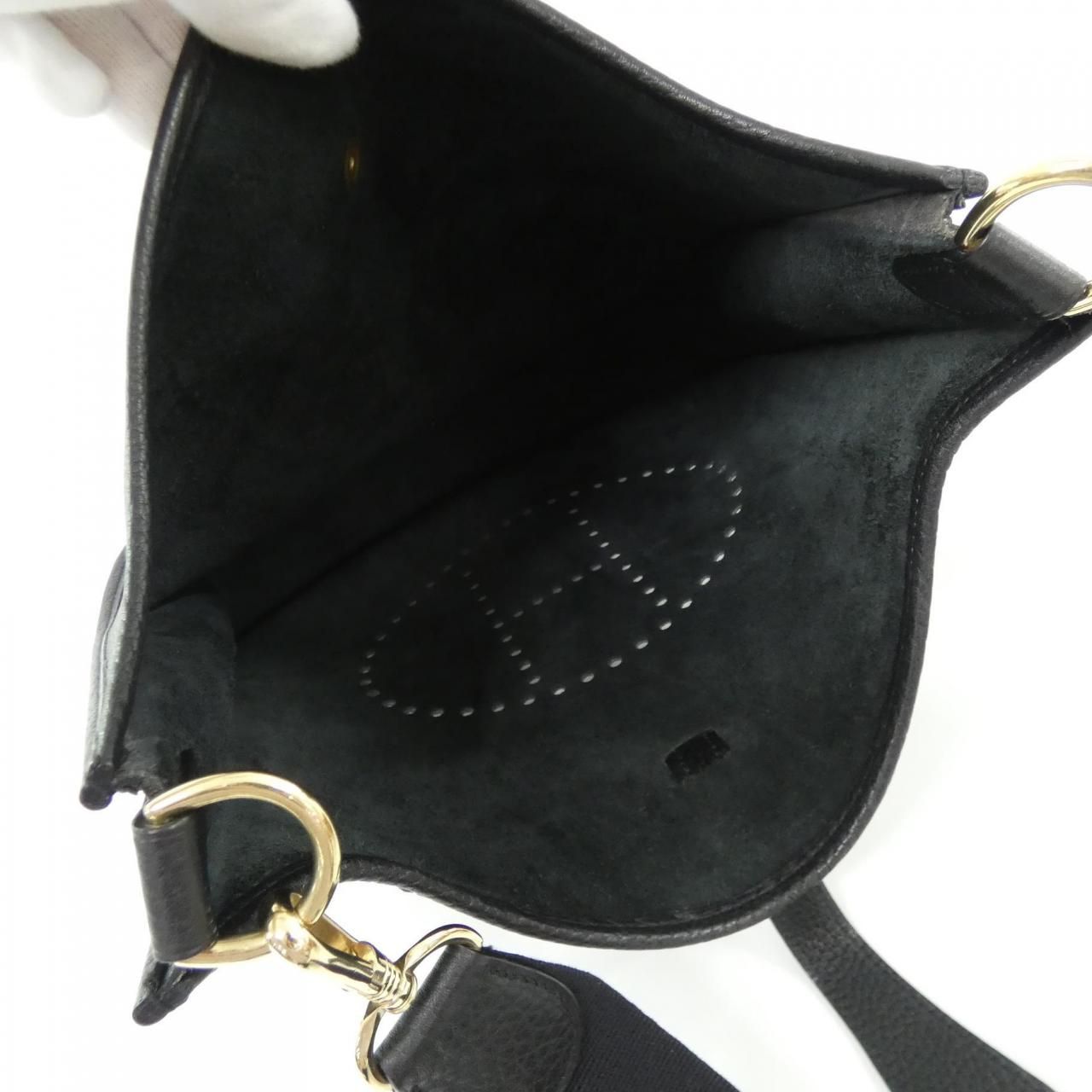 Hermes Evelyne GM Shoulder Bag — view 6