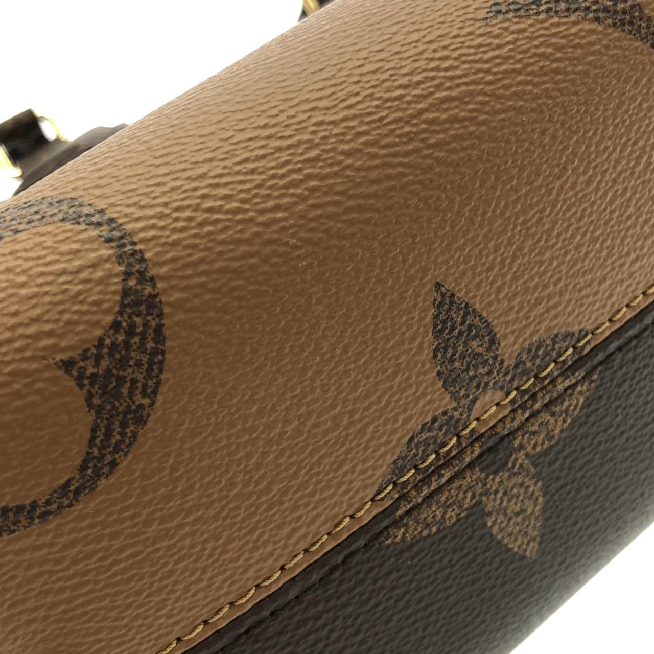 Louis Vuitton Monogram Giant On The Go PM Bag — view 4