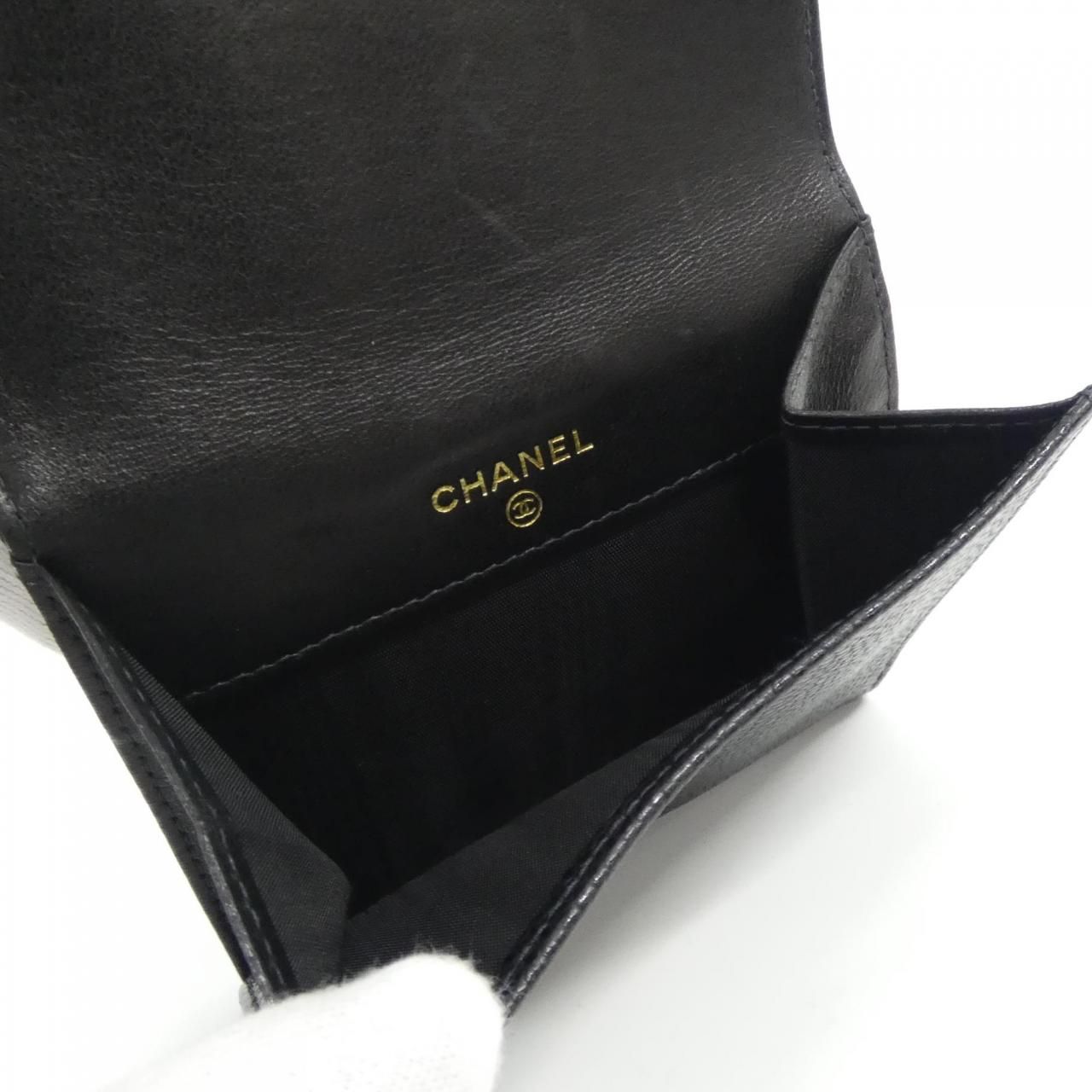 Chanel Vintage Timeless CC Line Wallet — view 6