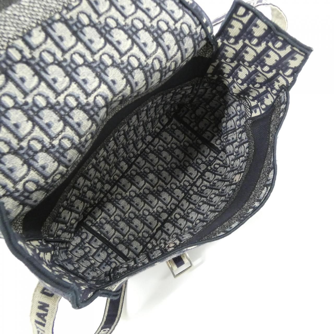 Dior Oblique Camp Shoulder Bag — view 9