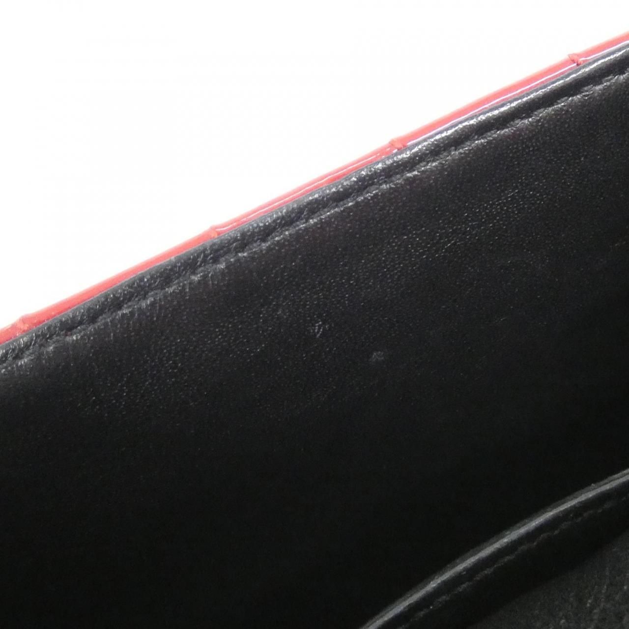 Saint Laurent Vicky Shoulder Bag — view 8