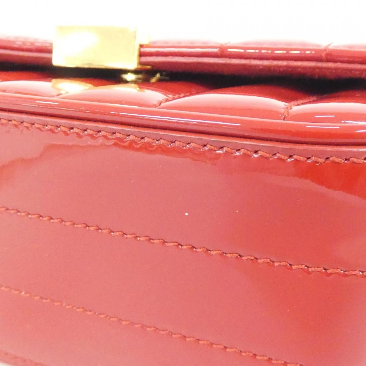 Saint Laurent Vicky Shoulder Bag — view 3